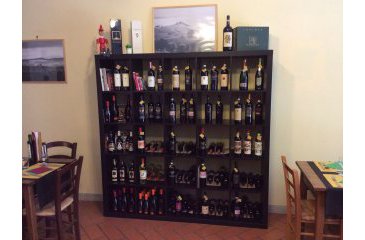 <a href='http://www.portaledelleosterie.it/andarosterie_cerca_dettaglio.php?id=657'><b>Osteria Ristorante San Quiricio</b> - San Quiricio d'Orcia (SI)</a>
