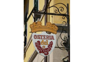 <a href='http://www.portaledelleosterie.it/andarosterie_cerca_dettaglio.php?id=117'><b>Osteria Del Monsignore</b> - Sarzana (SP)</a>